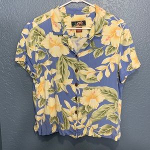 La Cabana women’s floral Hawaiian shirt, Size L